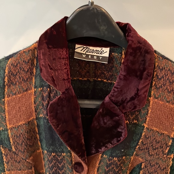 Vintage Coat - Picture 2 of 4